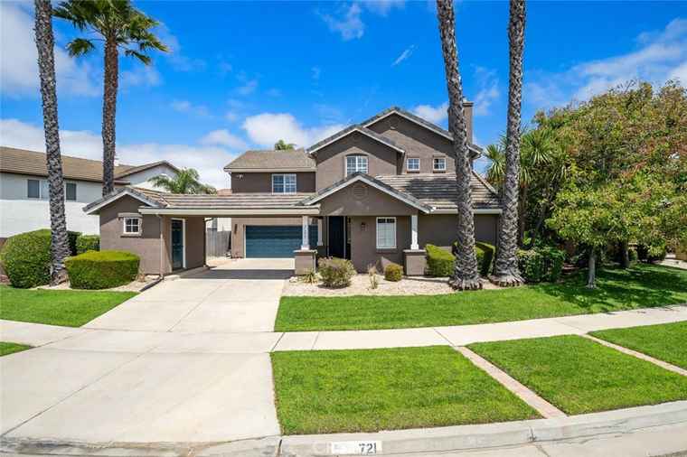 Photo of 721 La Gracia Santa Maria, CA 93455