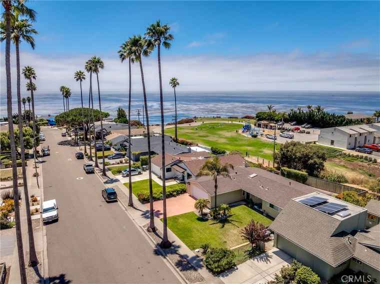 Photo of 134 Seacliff Dr Pismo Beach, CA 93449