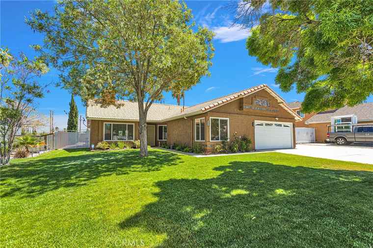Photo of 13219 Snowview Rd Victorville, CA 92392