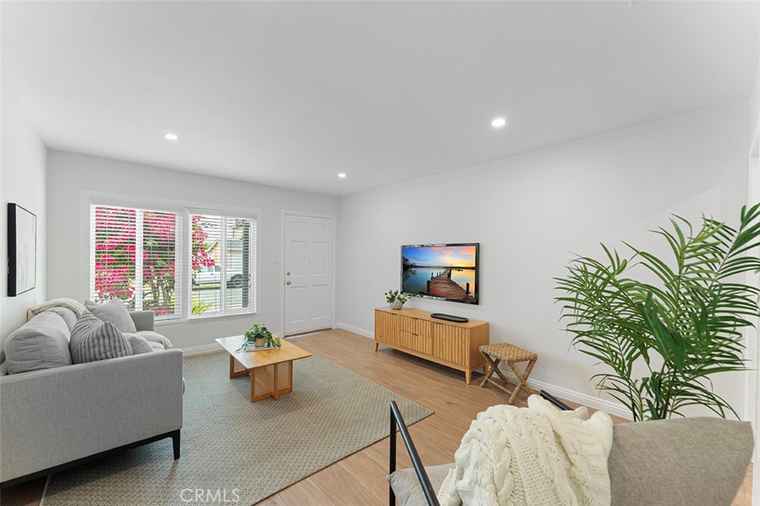 Photo of 15216 Daphne Ave Gardena, CA 90249