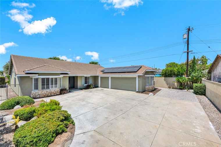 Photo of 3349 E La Veta Ave Orange, CA 92869
