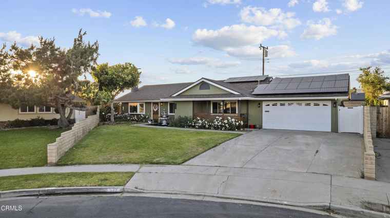 Photo of 527 Keyser Rondo Camarillo, CA 93010