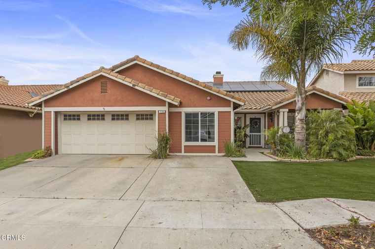 Photo of 718 Binnacle St Oxnard, CA 93035