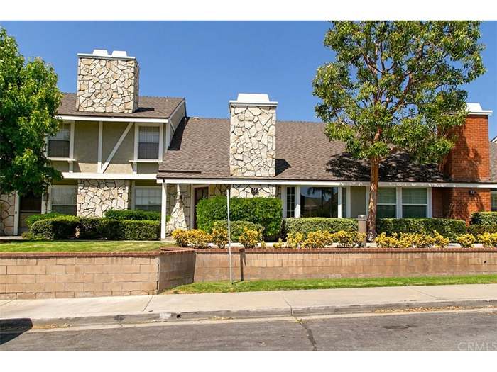 16 Atherton Irvine Ca 92620 2 Beds 2 5 Baths