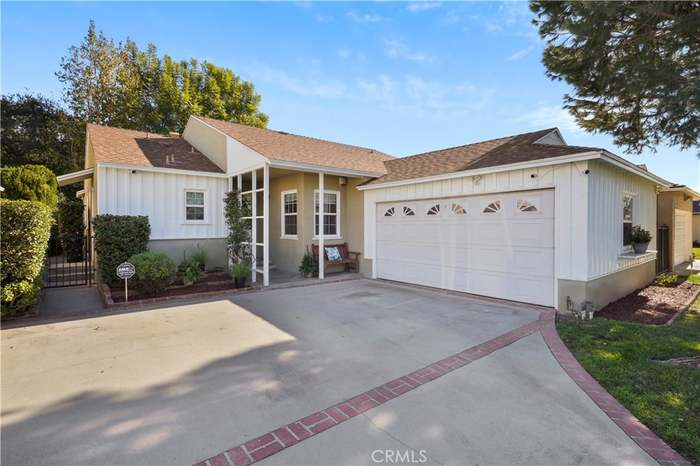 6858 Cantaloupe Ave, Van Nuys, CA 91405 | MLS# SR24001273 | Redfin