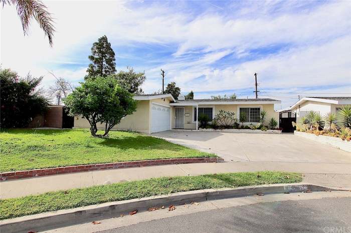 10001 Ridgley Dr Garden Grove Ca 92843 4 Beds 3 Baths