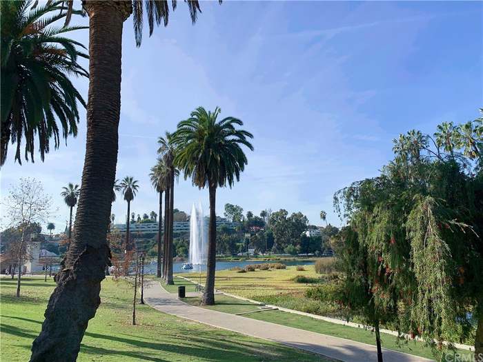 Fencing And Private Security: Echo Park Lake Has Reopened, With Some Big  Changes