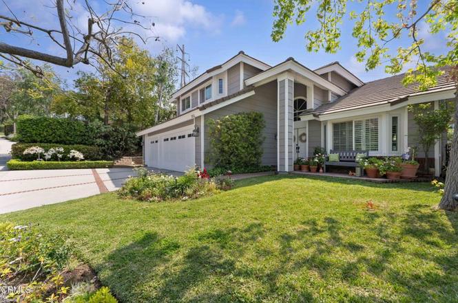 3153 Dragonfly St, Glendale, CA 91206 | MLS# P1-23084 | Redfin