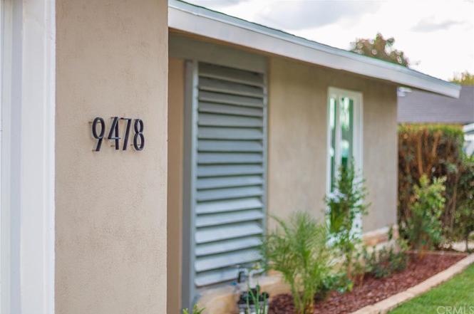 https://ssl.cdn-redfin.com/photo/45/mbpaddedwide/179/genMid.OC15243179_0.jpg
