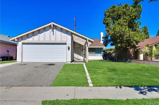 937 W Alton Ave, Santa Ana, CA 92707 | MLS# OC18071189 | Redfin