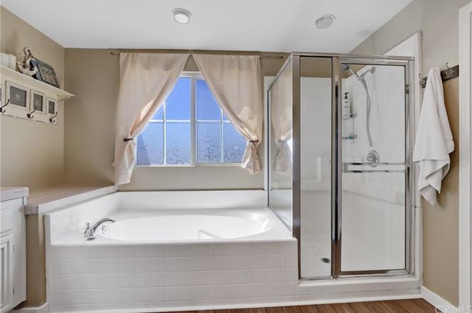 35244 Begonia Ln, Winchester, CA 92596