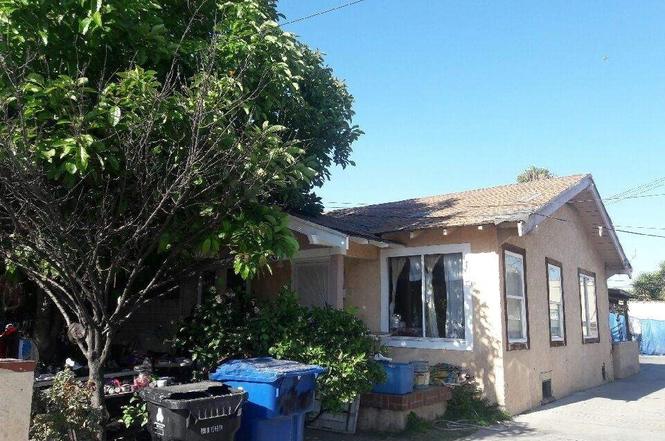 8324 S Figueroa St Los Angeles Ca 90003 Mls Dw17149243 Redfin 8324 S Figueroa St Los Angeles Ca 90003