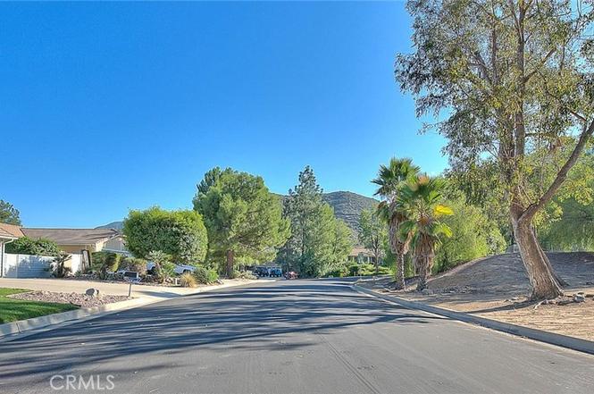 30667 Brookstone Ln Lake Elsinore CA 92530 MLS TR23184753