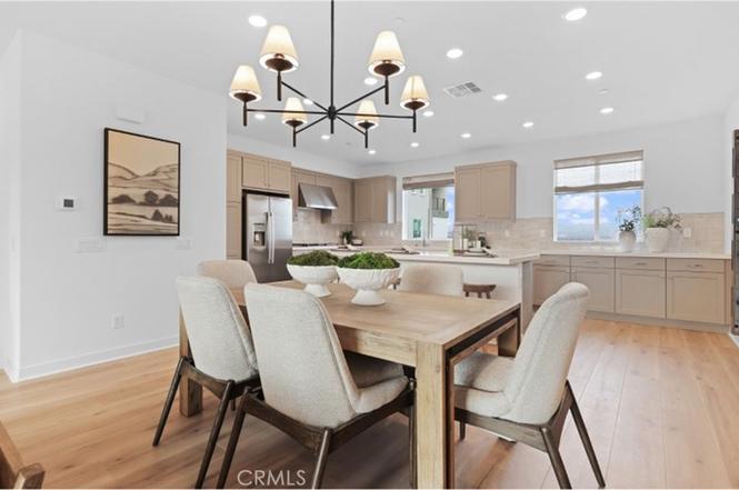 OLD MOUNTAIN 
COMFORT TOWEL BATH
キャメル 26741 Banbury Dr, Valley Center, CA 92082 | Redfin