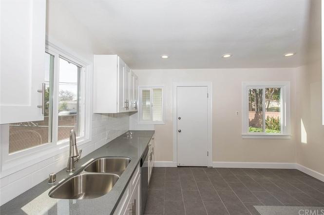 3823 3rd Ave, Los Angeles, CA 90008