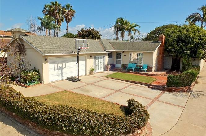 500 Agua Pl Seal Beach Ca 90740 Mls Pw18032965 Redfin