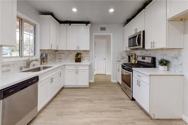 3750 Castle Oak Dr Riverside Ca 92505 Mls Iv20251051 Redfin