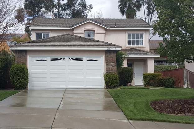 https://ssl.cdn-redfin.com/photo/45/mbphoto/094/genMid.SW17165094_2.jpg
