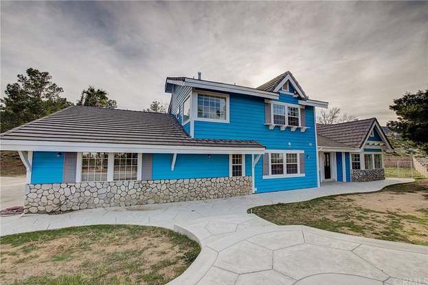 Kristine Halajyan Realtor Keller Williams Antelope Valley 661 361 5314 Visit Www Kristinesellshousesfast Com C Home Upper East Side Apartment Renting A House