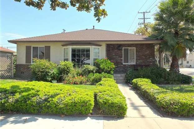 4702 Adenmoor Ave Lakewood Ca 90713 4 Beds 2 Baths