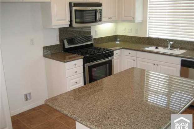 326 Continental Ct Fullerton Ca 92832 3 Beds