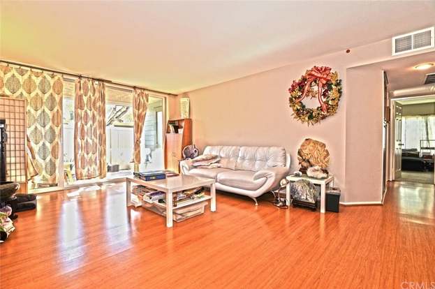 51 Town And Country Rd Pomona Ca 91766 Mls Oc15245743 Redfin