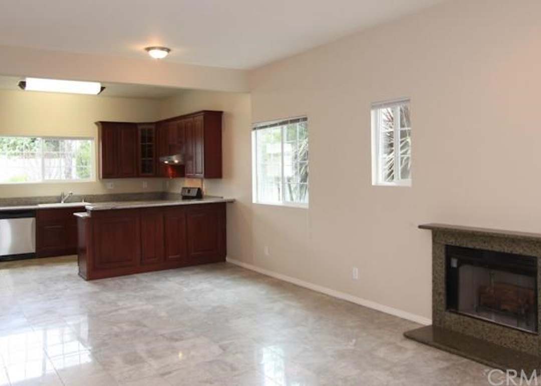 1459 W 183rd St, Gardena, CA 90248