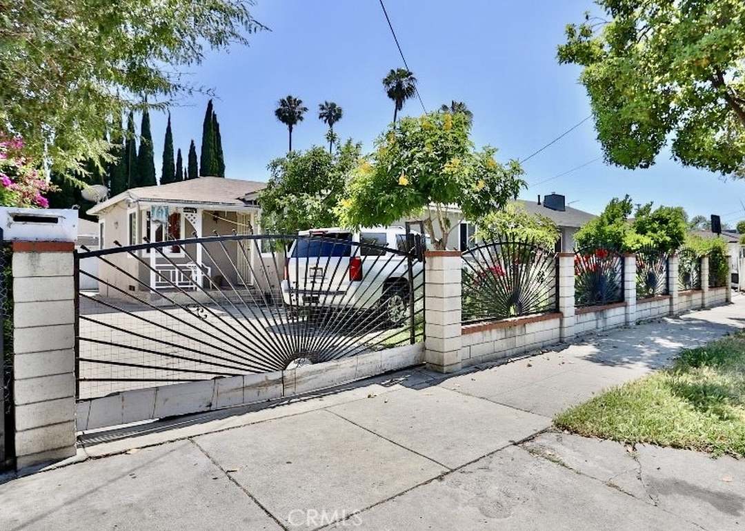 1028 Richland Ave, Santa Ana, CA 92703 | Redfin