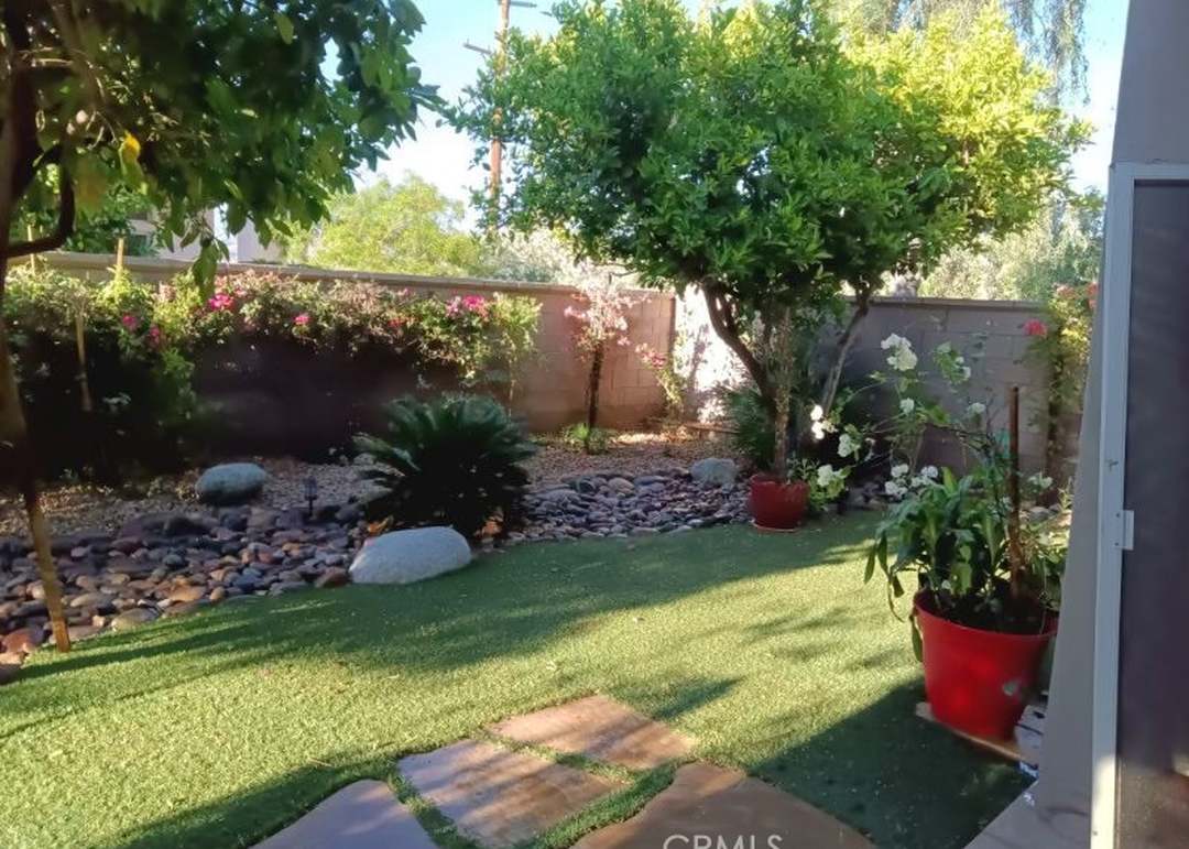 78974 Naranja Dr, Palm Desert, CA 92211