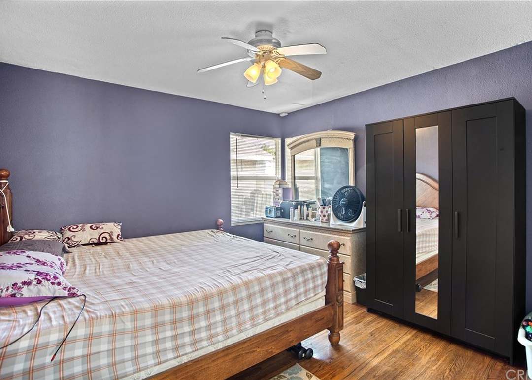 5814 John Ave, Long Beach, CA 90805