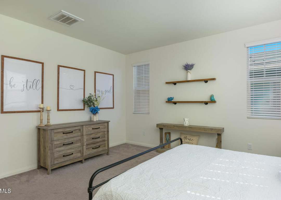 217 Stonegate Rd, Camarillo, CA 93010