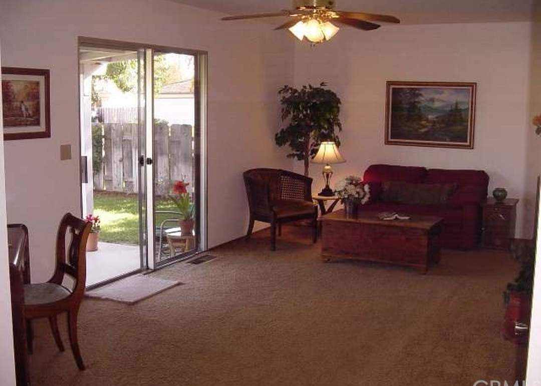 926 Kinder Cir