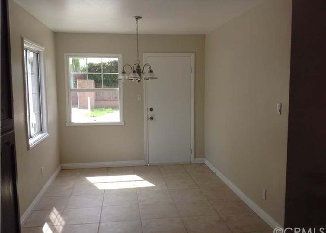548 E Mason St, Azusa, CA 91702