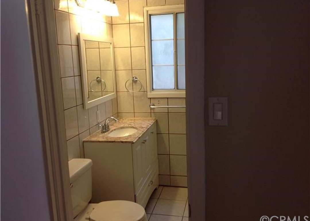 548 E Mason St, Azusa, CA 91702