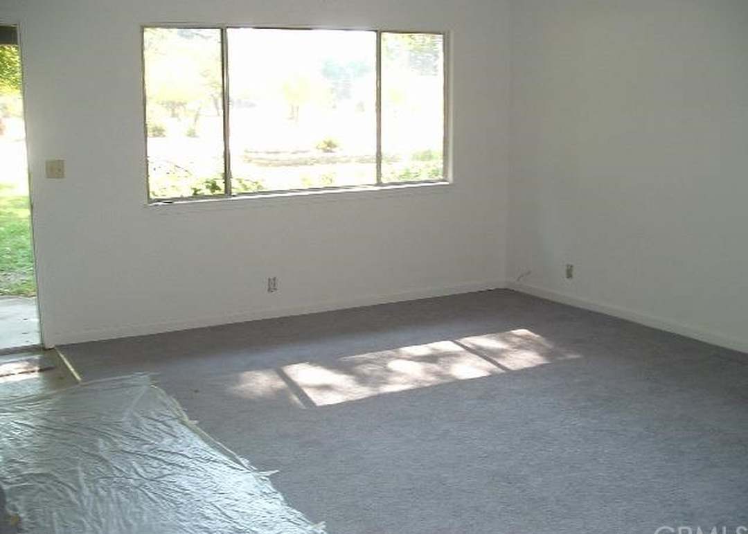3243 Foothill Blvd