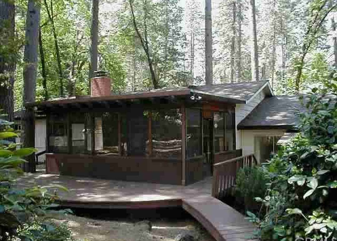 6662 Evergreen Ln