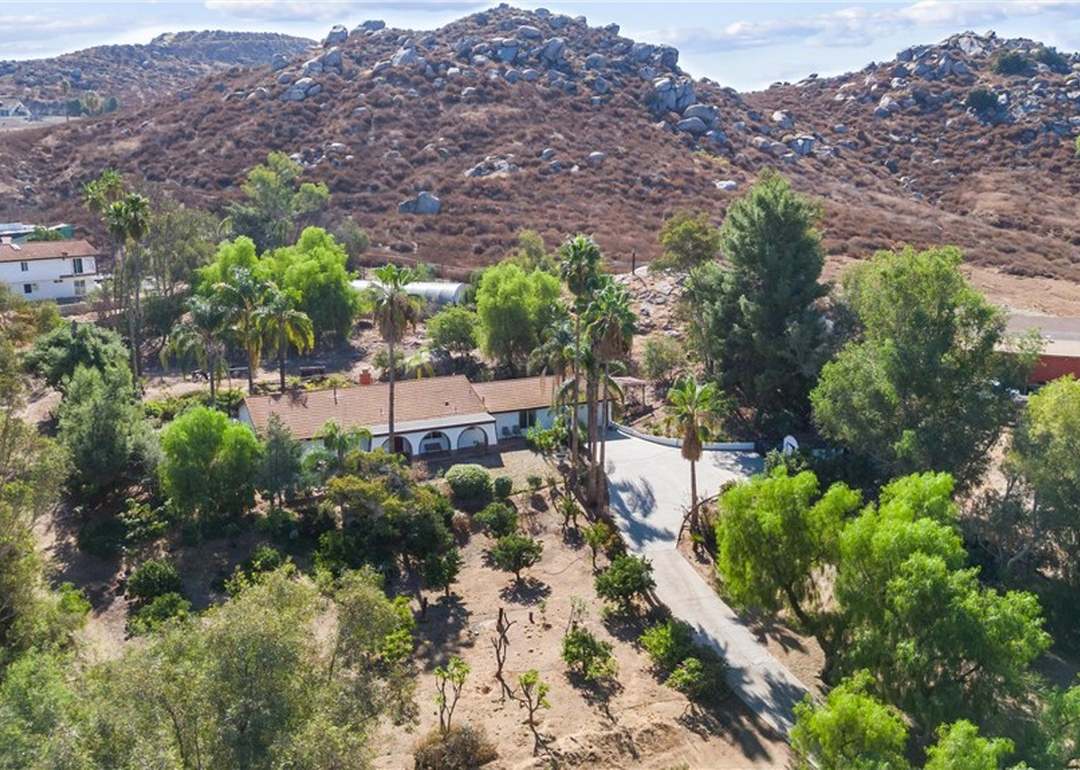 16940 Calle Espuela, Riverside, CA 92504