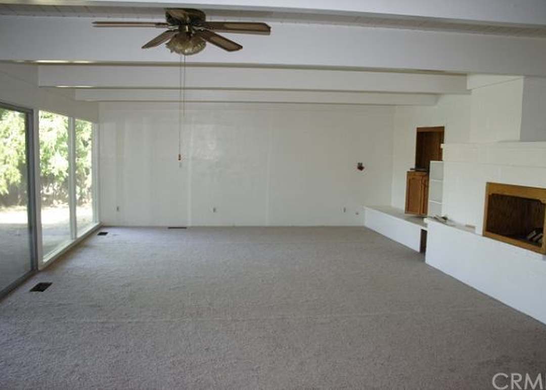 64 Grand Ave