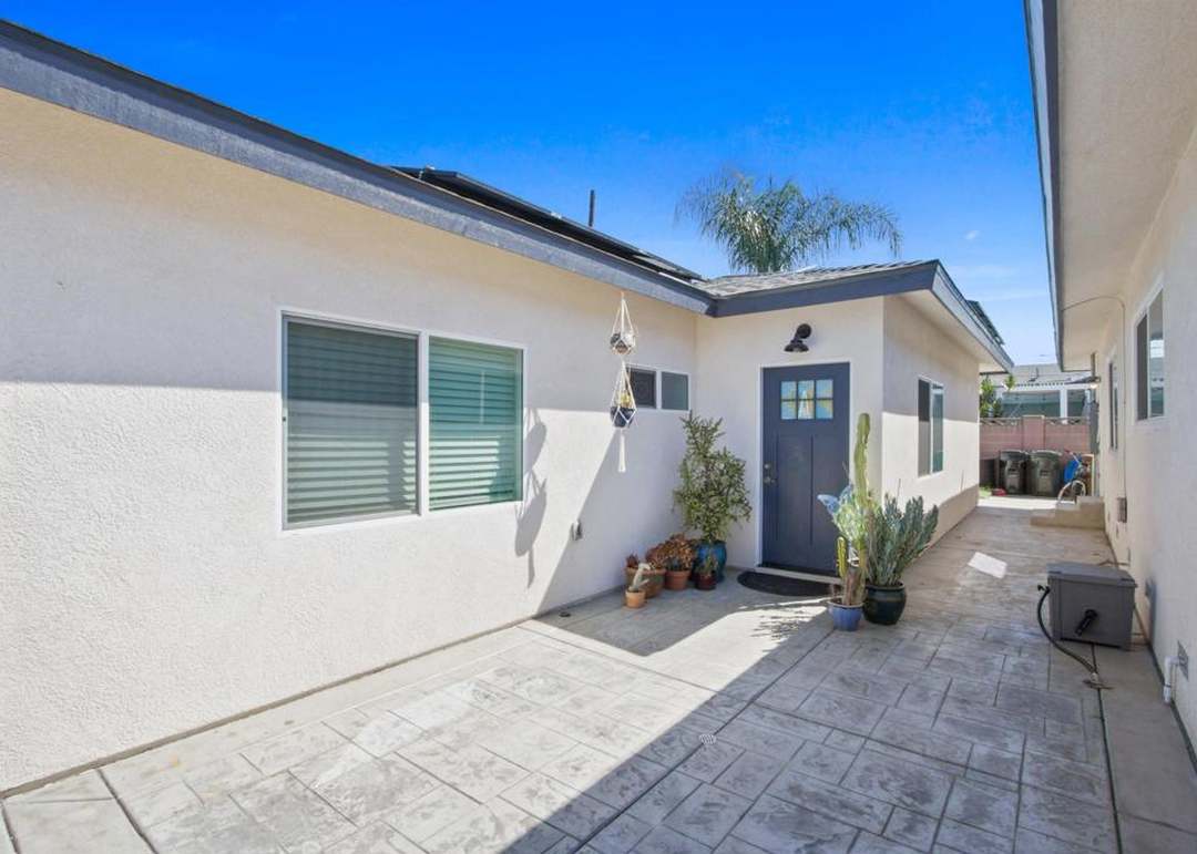 11651 Jerry Ln, Garden Grove, CA 92840