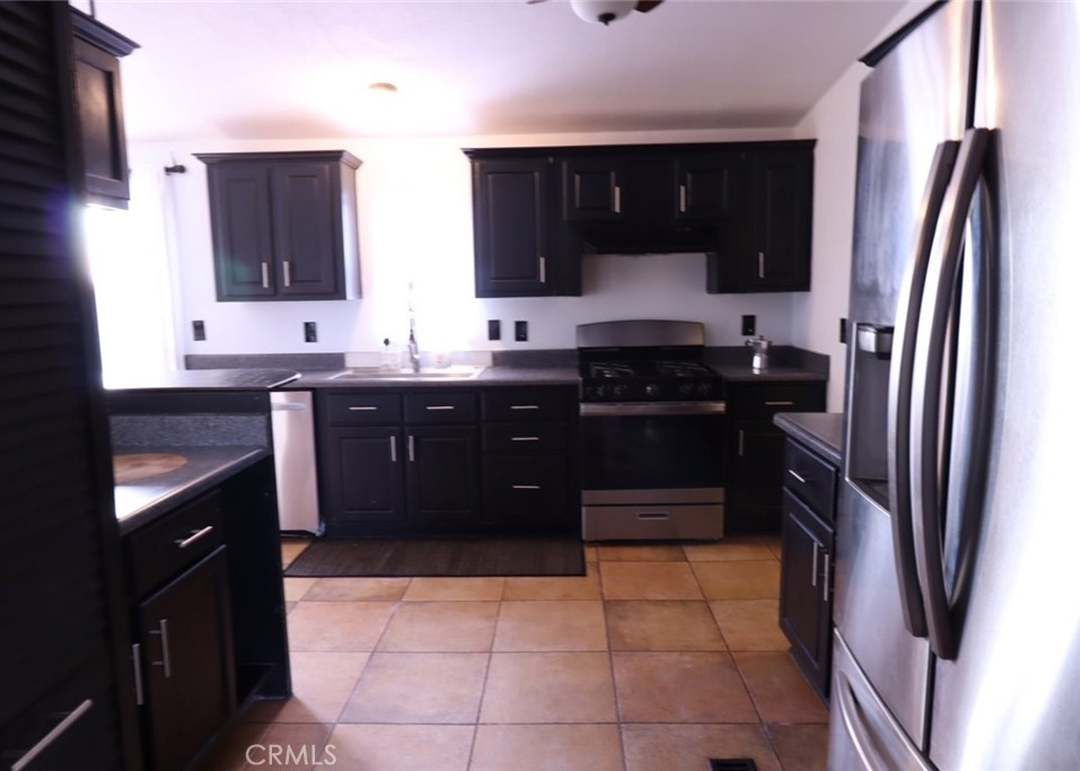 8741 Eve Ave, Inyokern, CA 93527