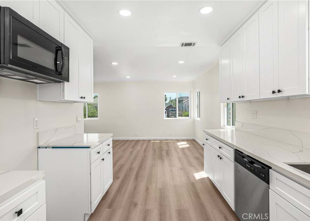 5827 Gaviota Ave, Long Beach, CA 90805