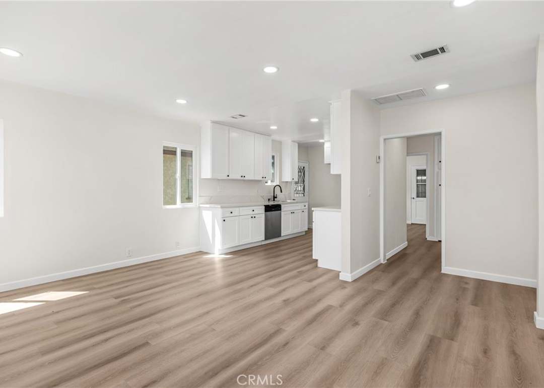 5827 Gaviota Ave, Long Beach, CA 90805