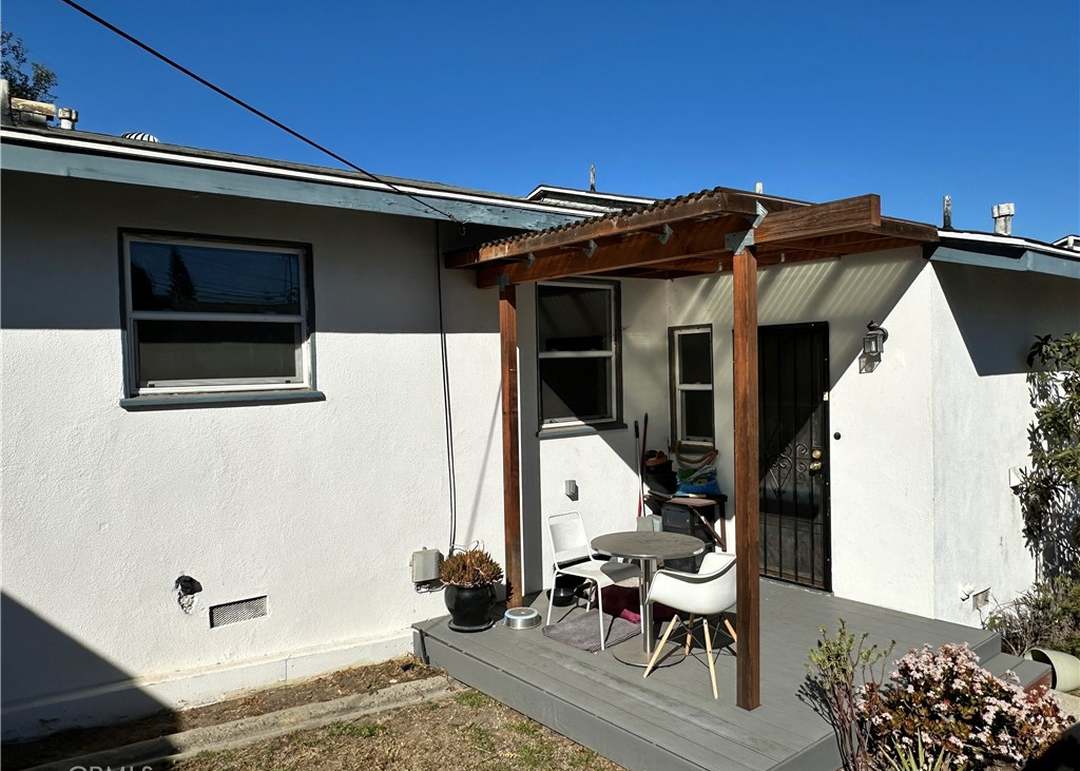 7860 Flight Ave, Los Angeles, CA 90045 | MLS# IN25018630