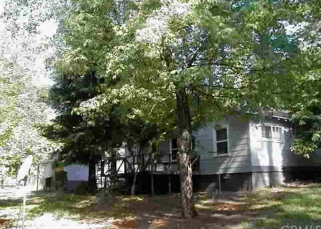 676 Edwards Ln