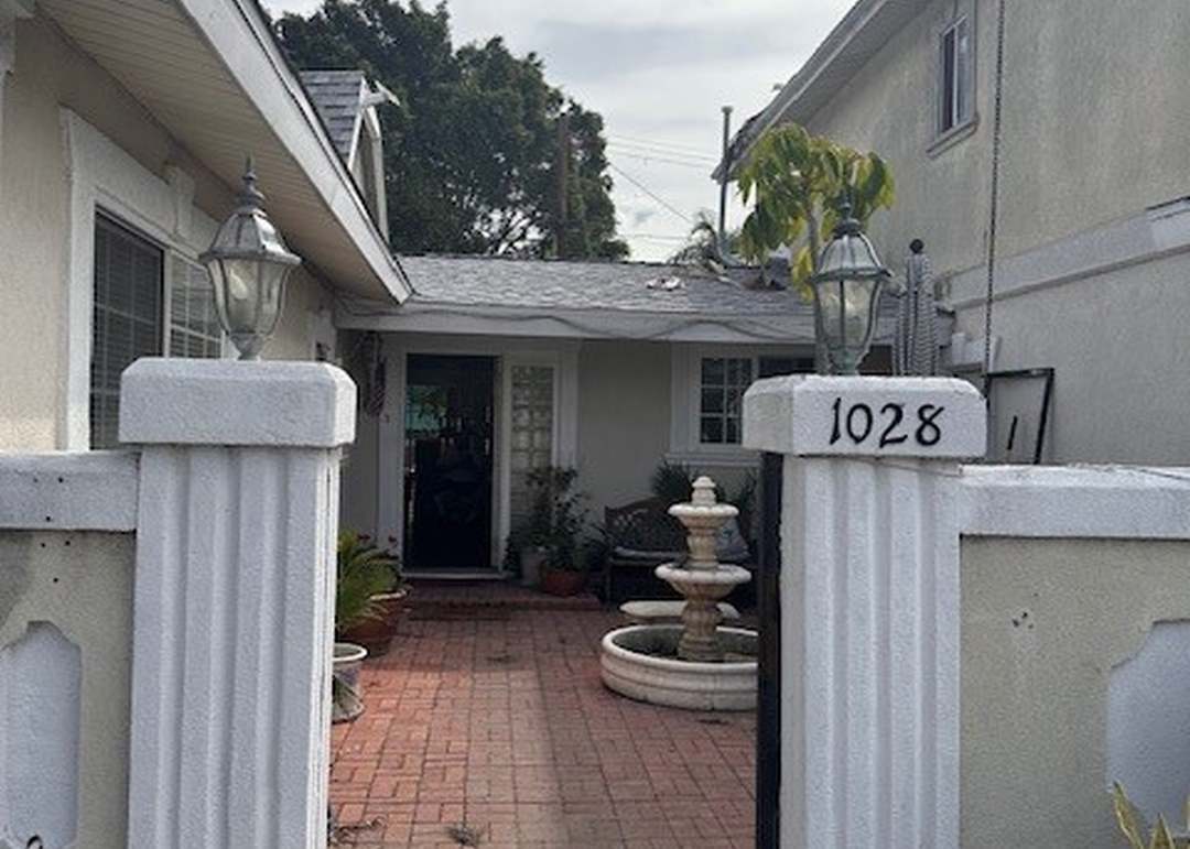 1028 N Mayflower St, Anaheim, CA 92801 | Redfin