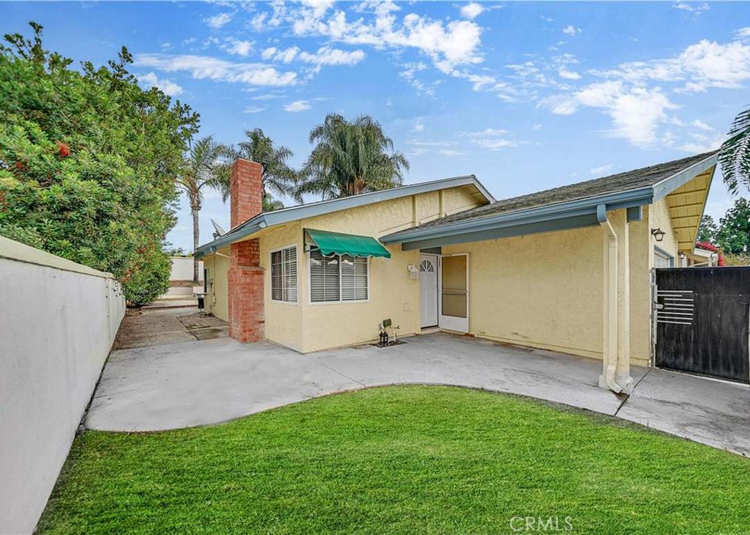 4491 Robinwood Cir, Irvine, CA 92604