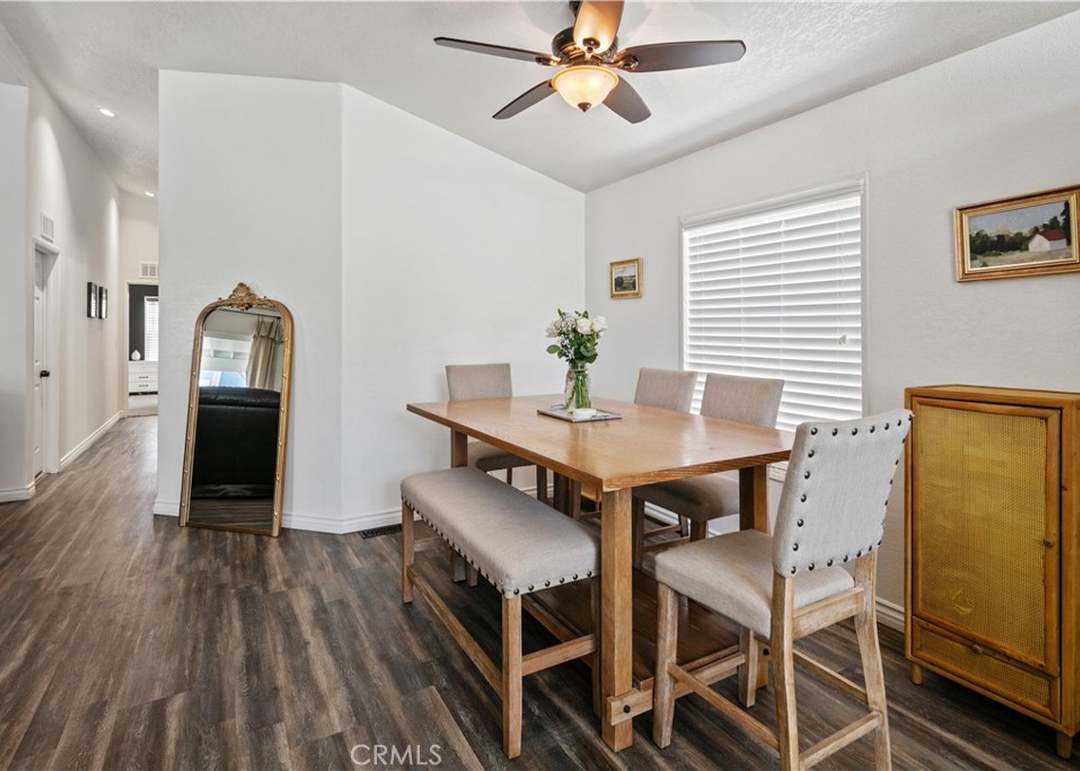 20076 Canyon View Dr, Canyon Country, CA 91351 | Redfin 20076 Canyon View Dr, Canyon Country, CA 91351 | Redfin