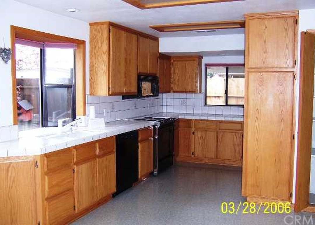 10 Regent Ln