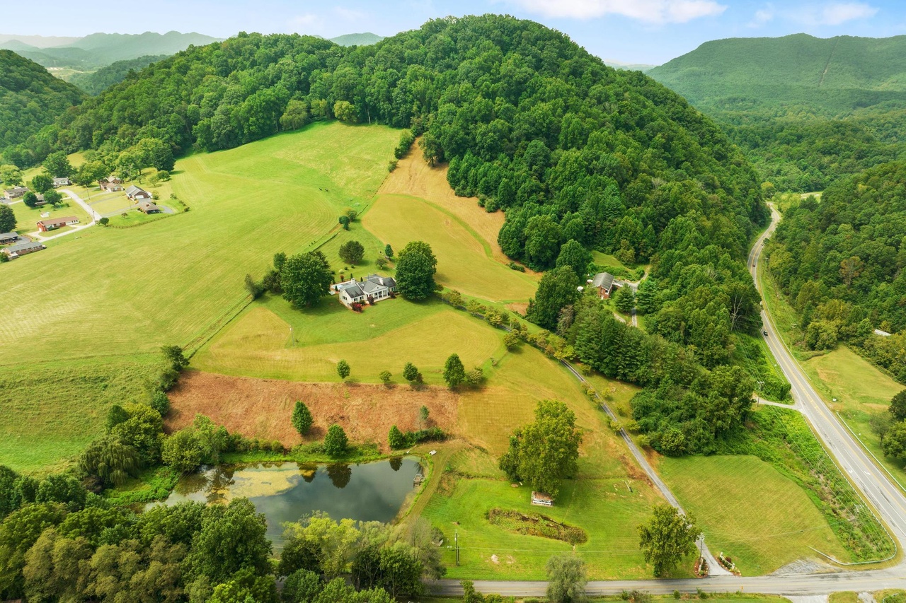 2561 Carters Valley Rd, Gate City, VA 24251 MLS 9956275 Redfin