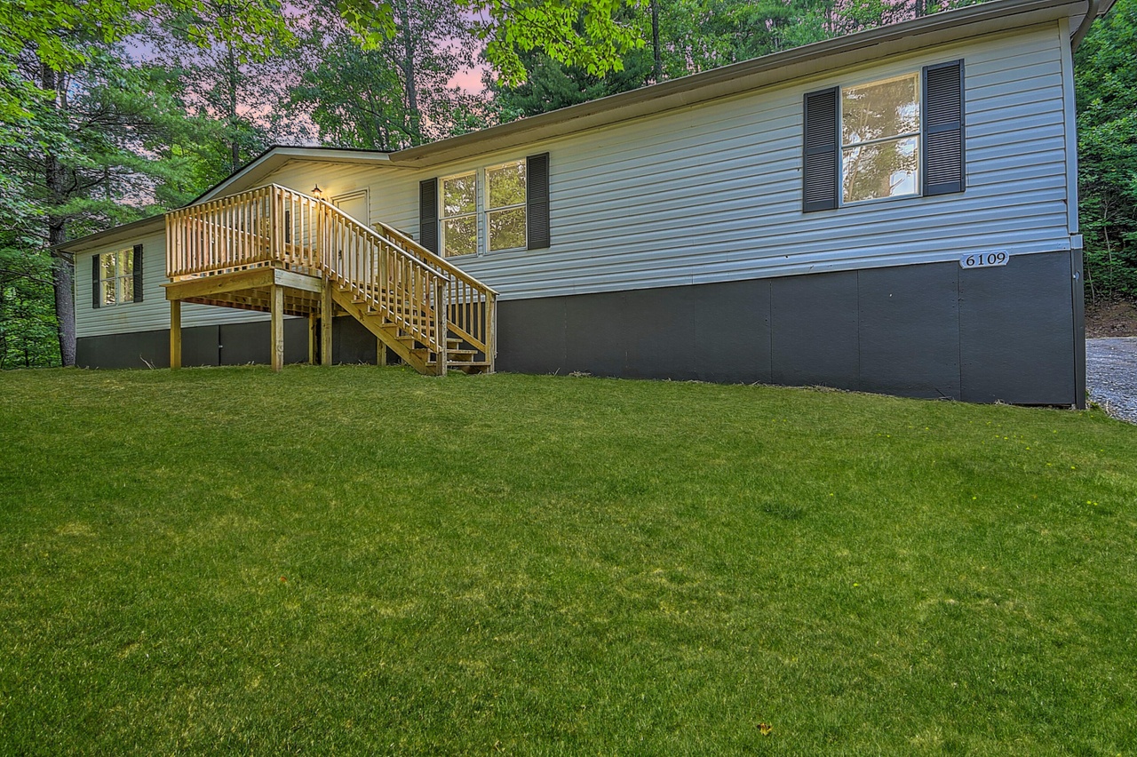 6109 Highway 421, Bristol, TN 37620 MLS 9953967 Redfin